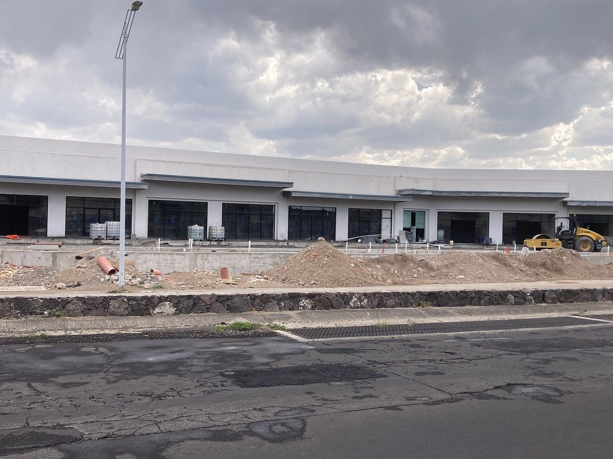 1 de 4: Local en renta El Refugio Querétaro