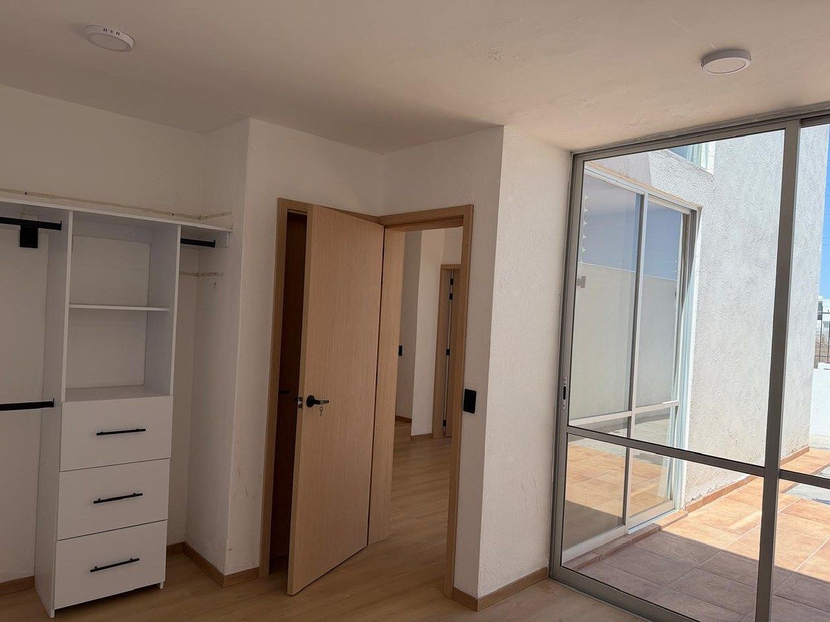 29 de 31: Recamara secundaria 2