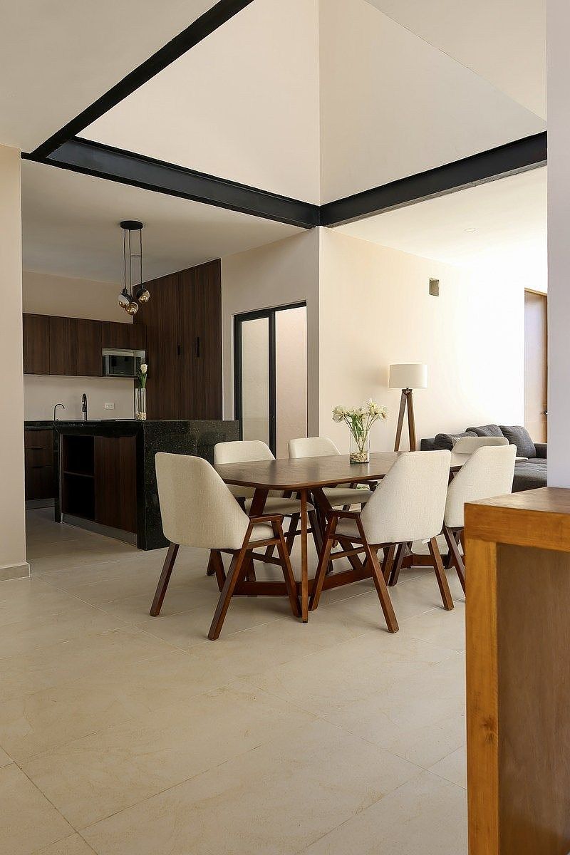 1 de 17: Comedor y Cocina