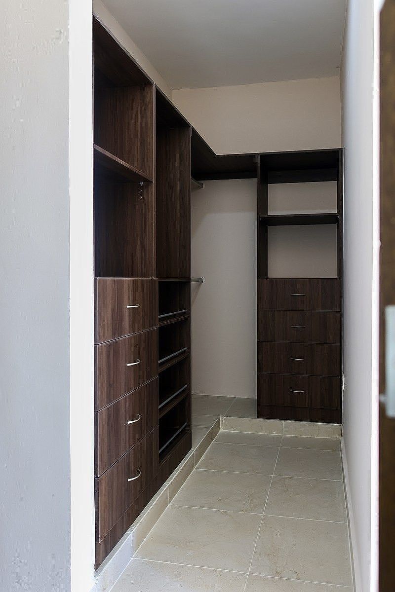 11 de 18: Closet Recámara Principal