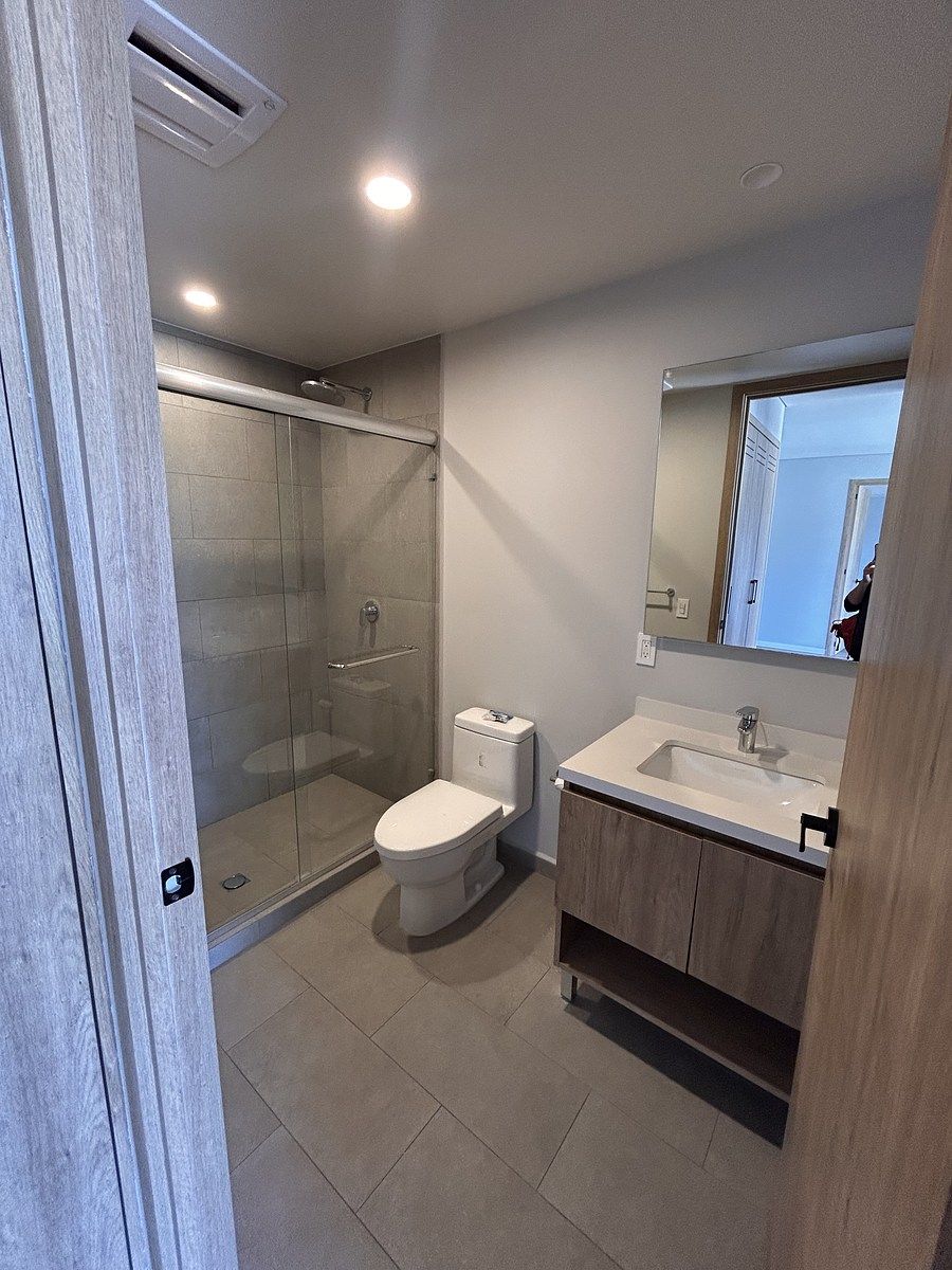 7 de 21: Baño completo