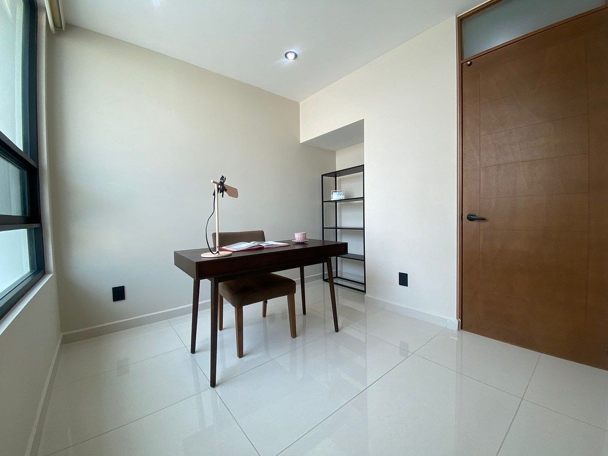 2 of 18: estudio / 4ta. recámara