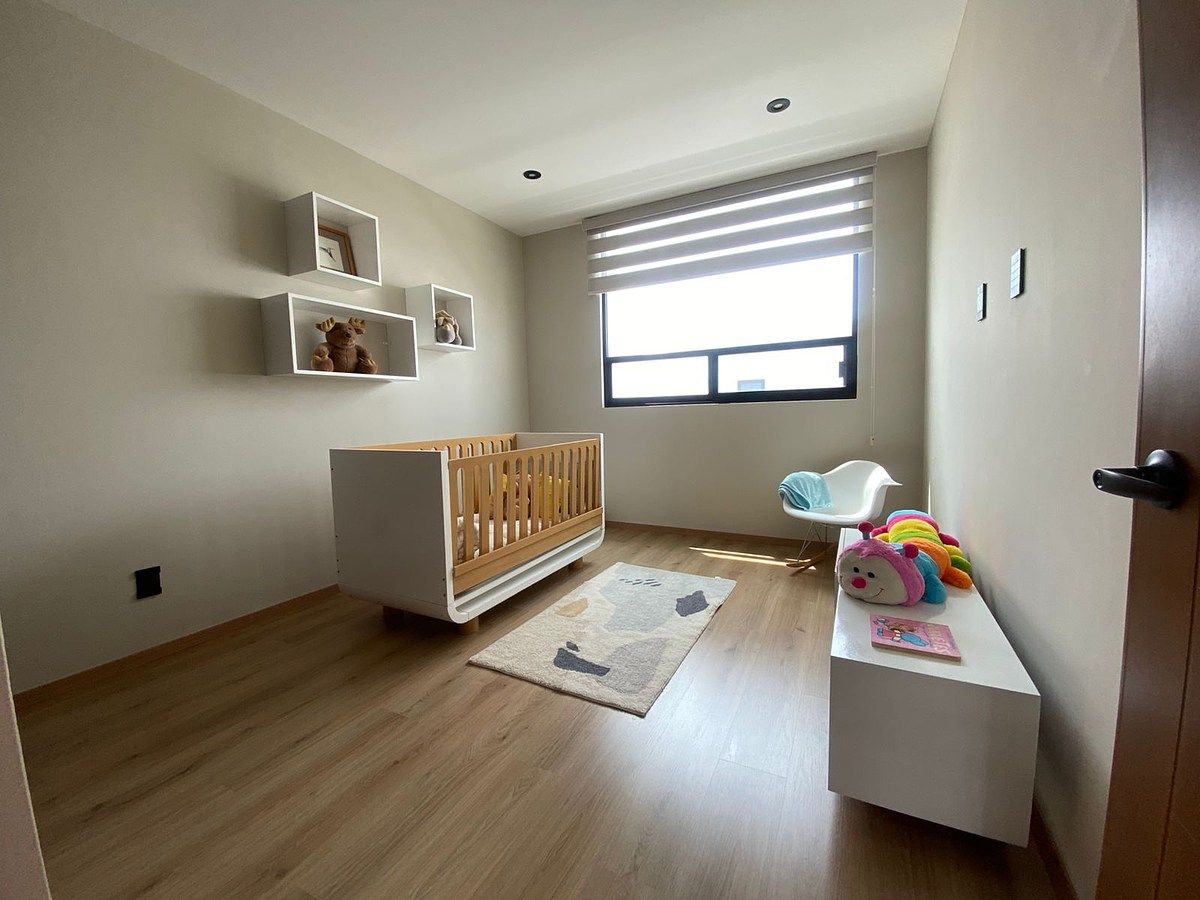 15 of 18: Habitación secundaria A