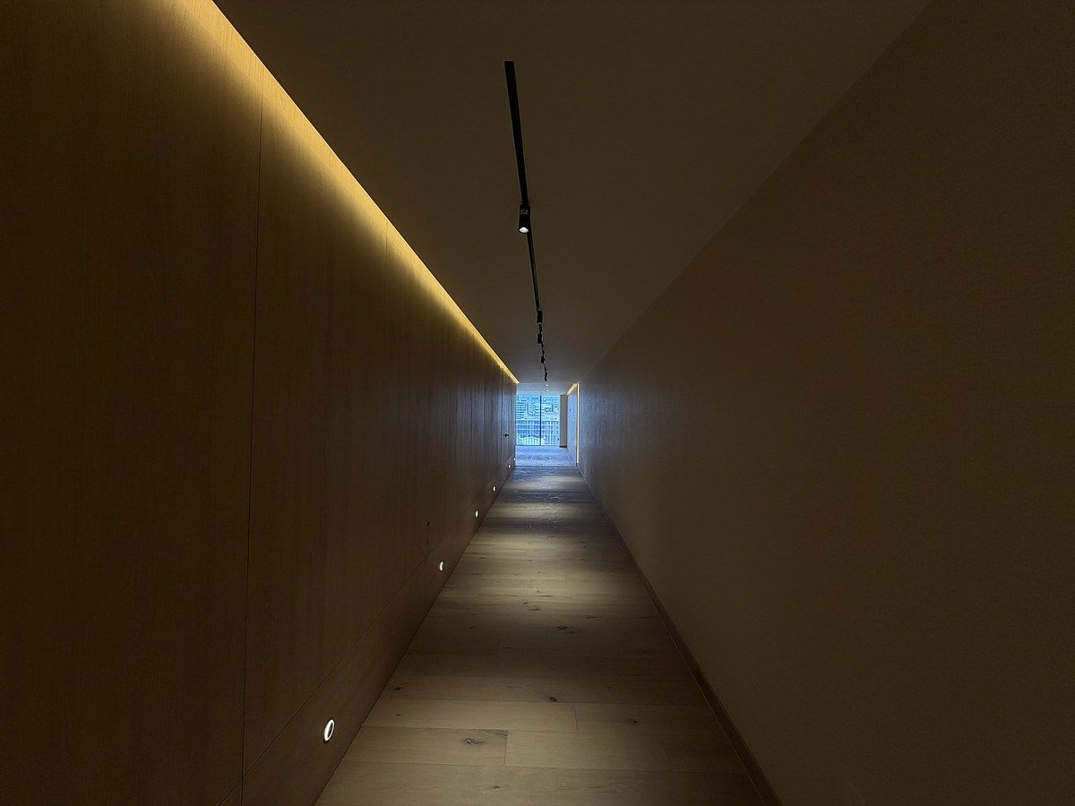 7 de 18: Pasillo hacia estancia