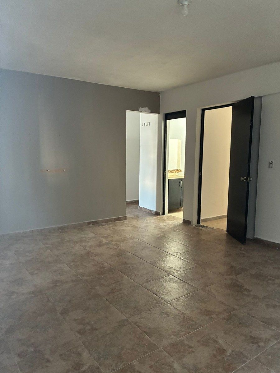 7 de 13: Recámara Principal Ampliada