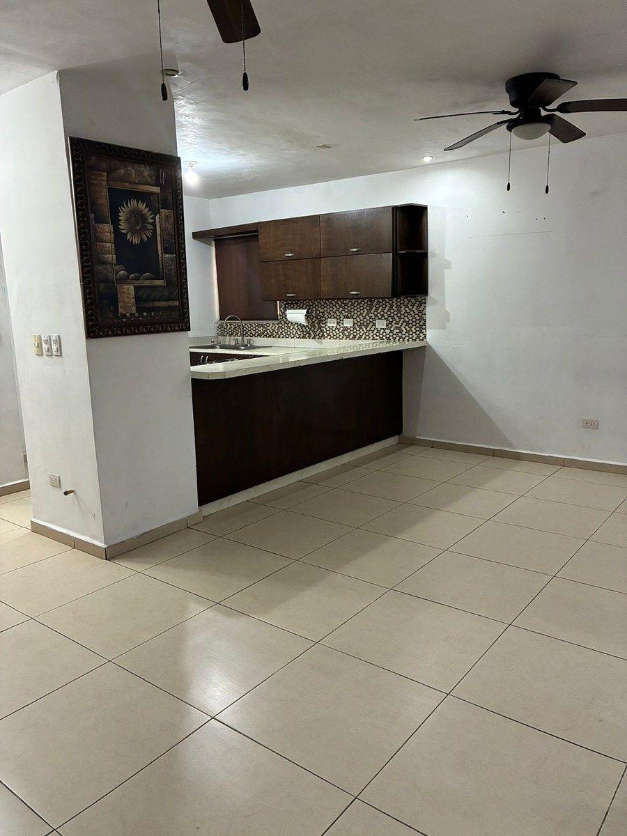 11 de 13: Sala/Comedor