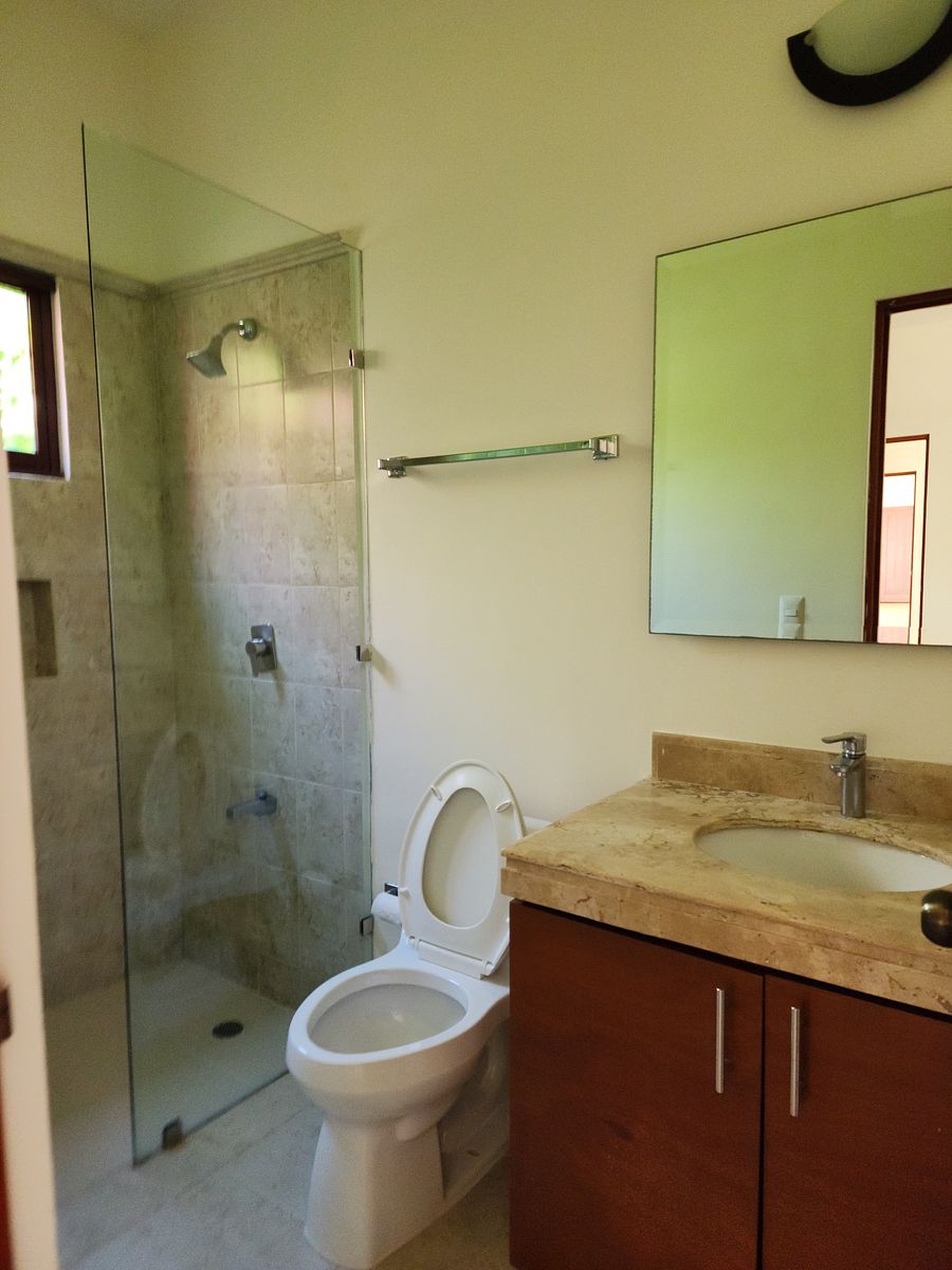 9 de 24: Baño rec secundaria