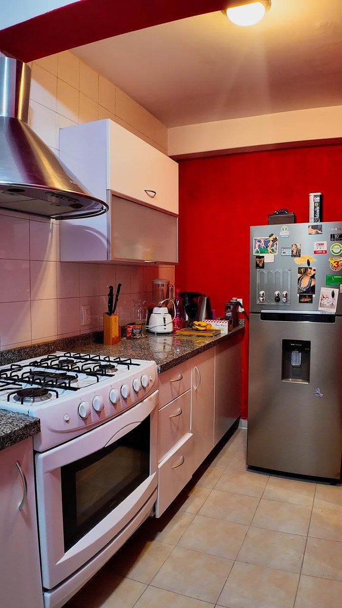 4 of 18: Cocina equipada