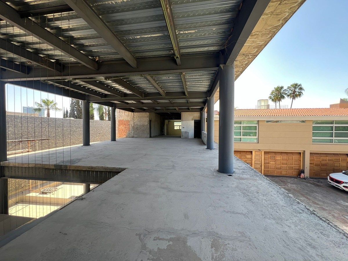 12 de 16: segundo nivel terraza techada