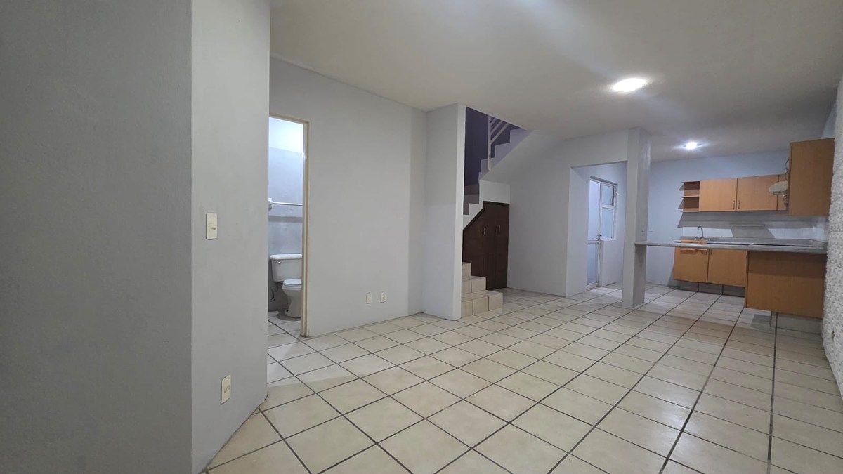 Casa en Parques de Tesistán, Zapopan, foto 3 de 25