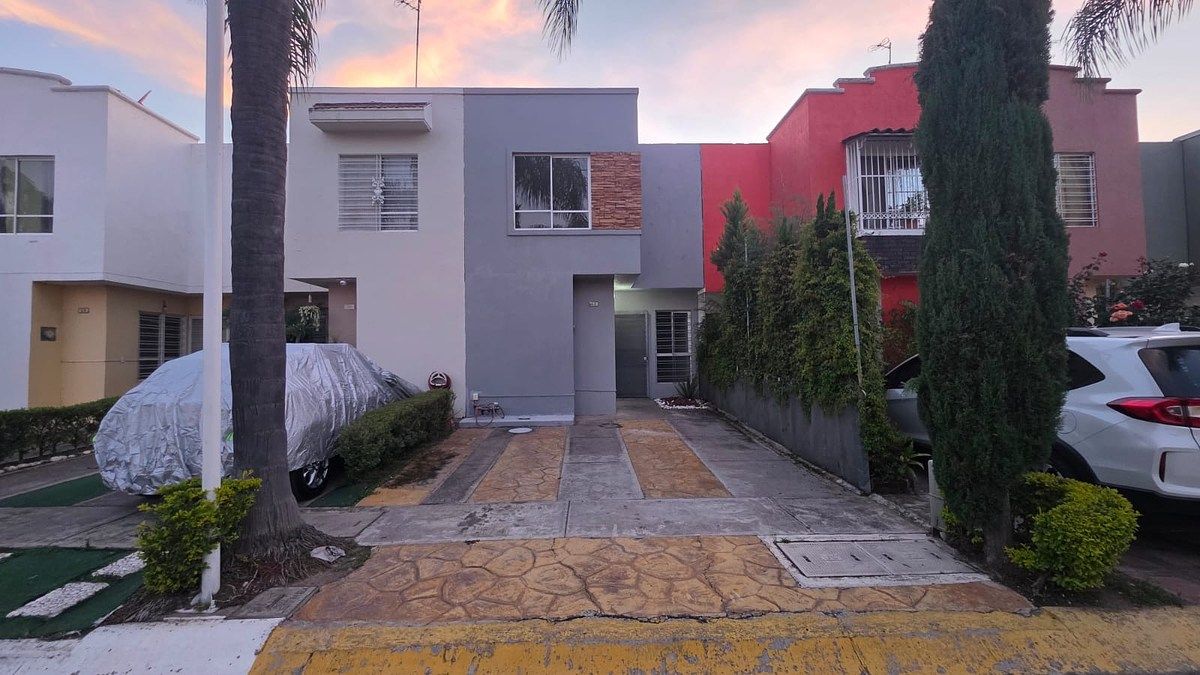 Casa en Parques de Tesistán, Zapopan, foto 2 de 25