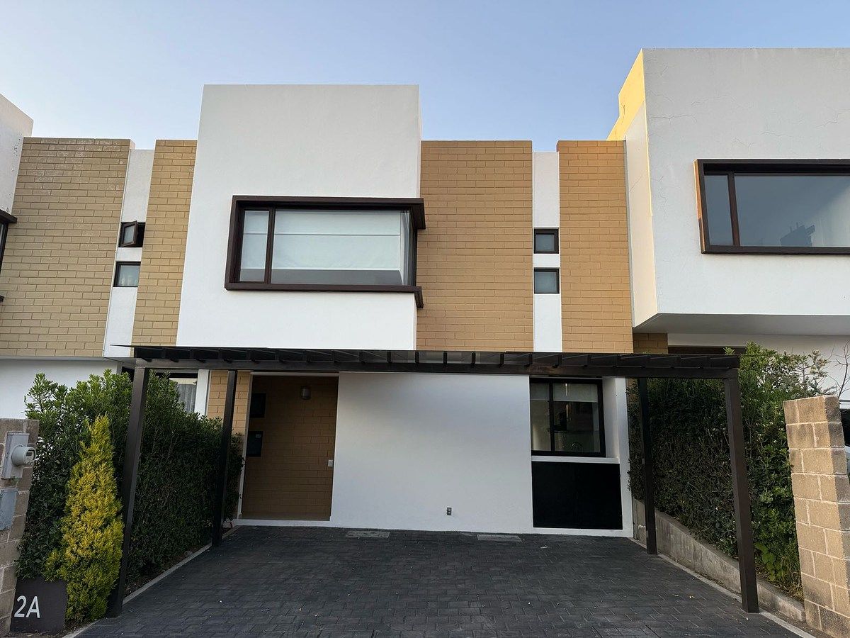 Casa en Renta Fracc Vista Bosques, a 25 min de Santa Fe, rápido acceso a la CDMX, foto 1 de 29
