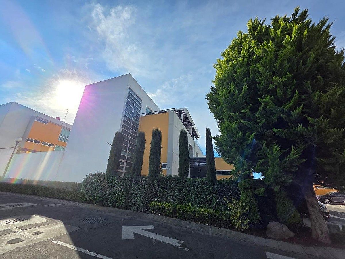 26 de 34: Calles internas del desarrollo