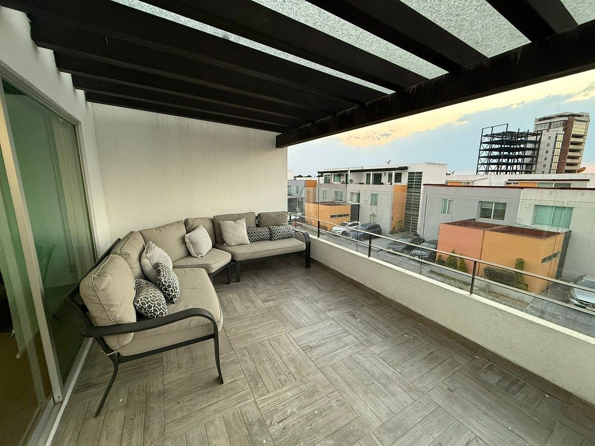 21 de 34: Terraza recámara principal