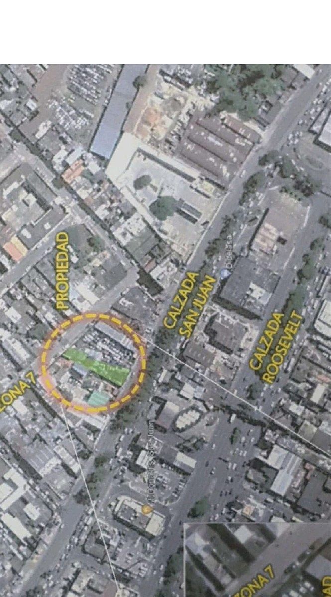 Terreno con Alto Potencial Comercial en Calz. San Juan Zona 7