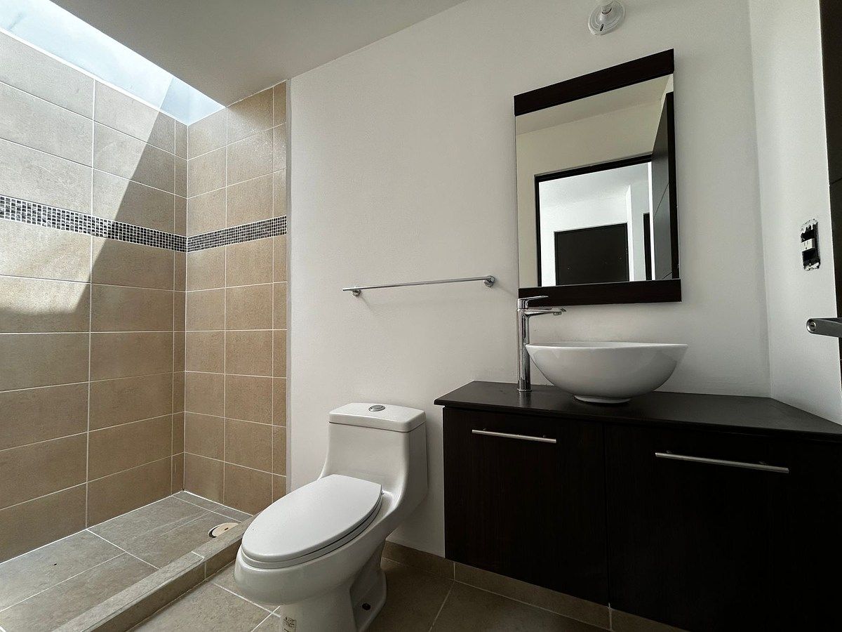 House in Gated Community in Dos Valles, Querétaro, photo 18 of 24