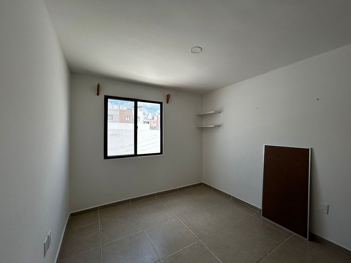 House in Gated Community in Dos Valles, Querétaro, photo 20 of 24