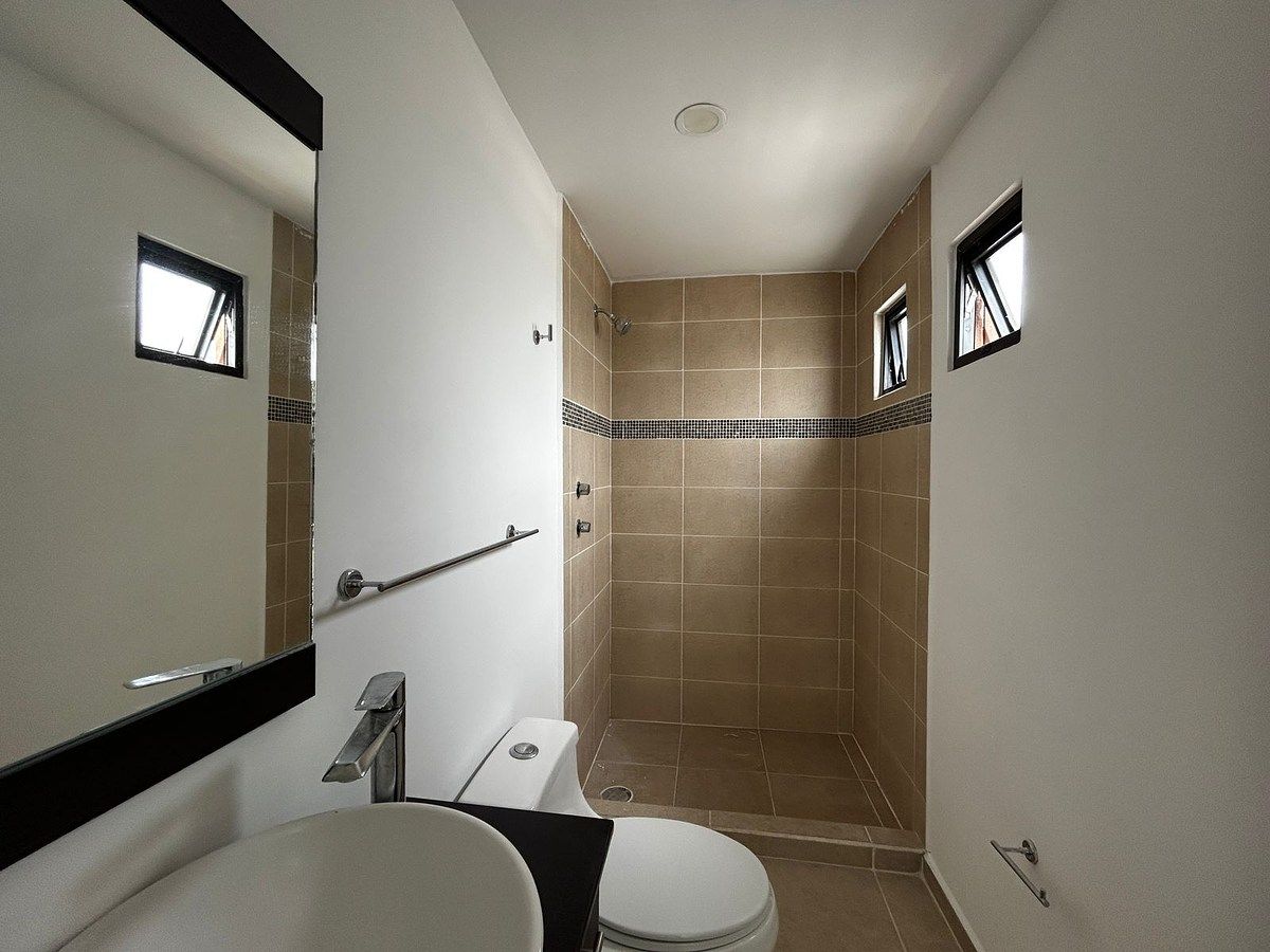 House in Gated Community in Dos Valles, Querétaro, photo 19 of 24