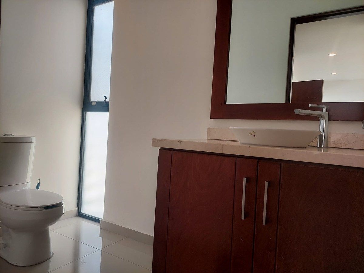 8 de 27: Elegante baño de  vistas