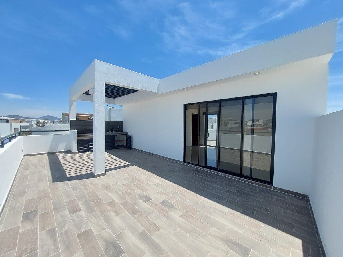 1 de 27: Roof Garden con asador, pérgola y vista panorámica