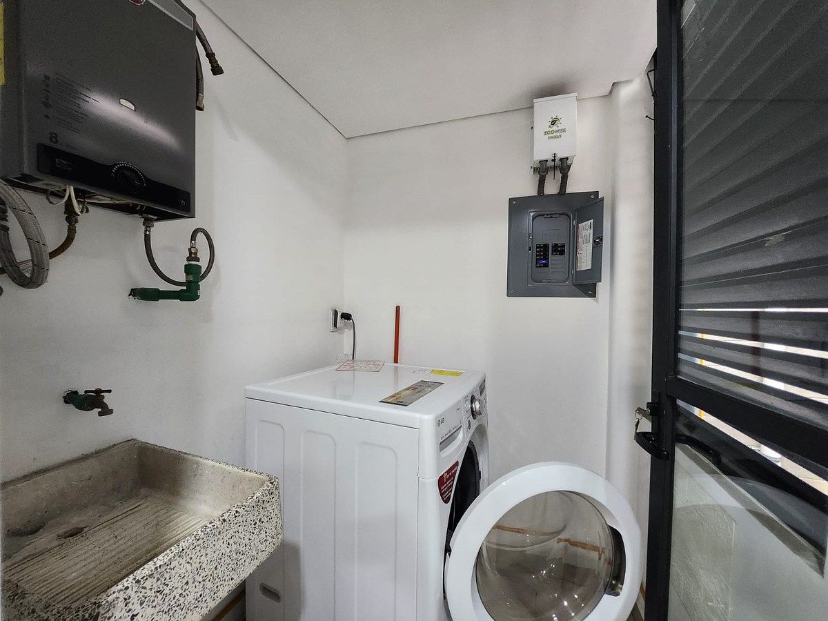 10 of 13: Área de lavado