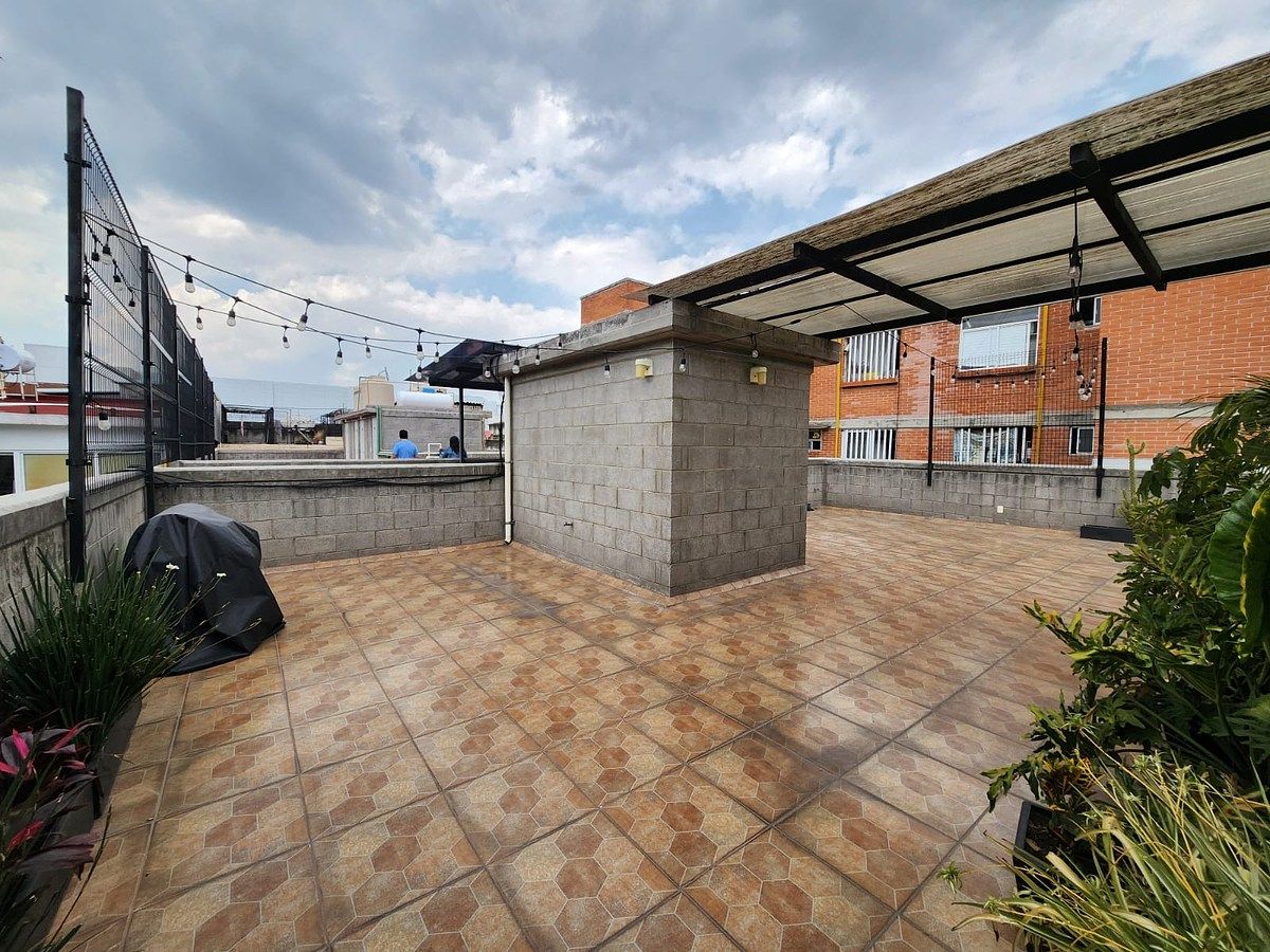 13 of 13: Roof garden común