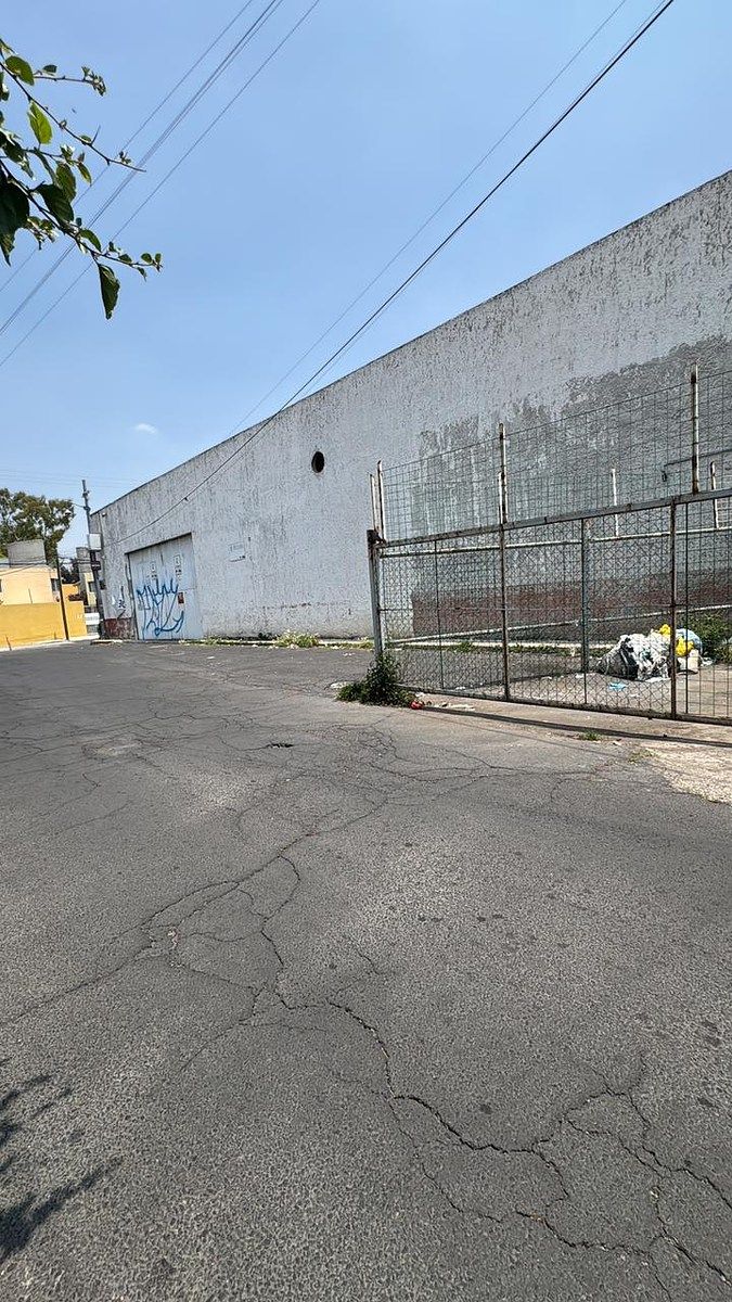 Bodega comercial en Granjas Estrella, Iztapalapa, foto 2 de 10
