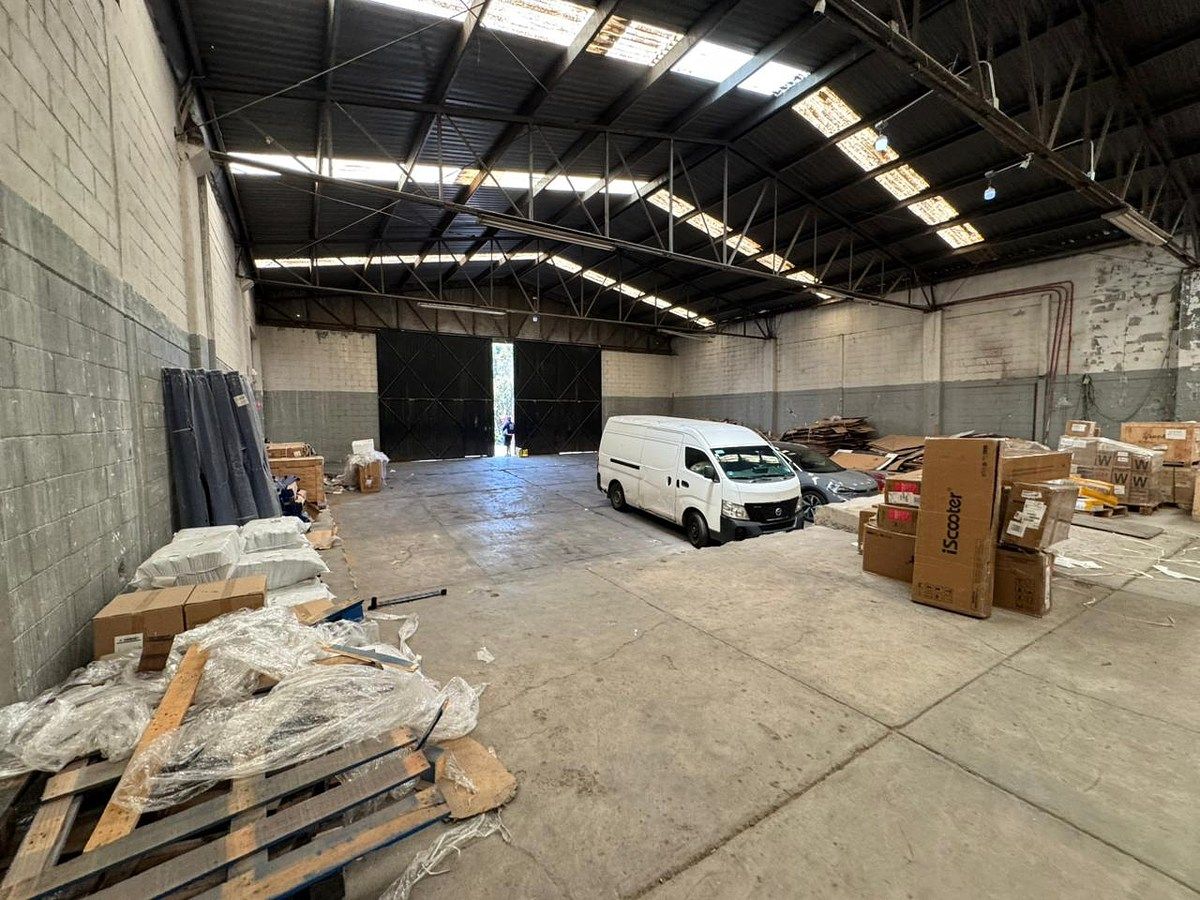 Bodega en Venta de 1,727 m² con Acceso para Tráiler en Iztapalapa, foto 1 de 10