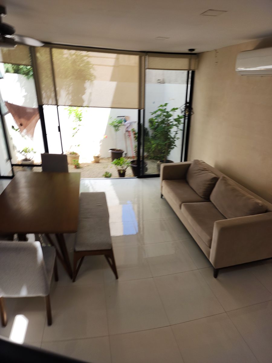 10 of 16: SAA COMEDOR