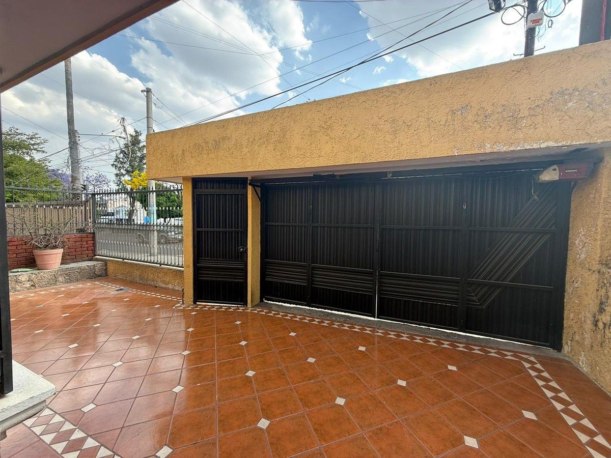 3 of 19: fachada interna