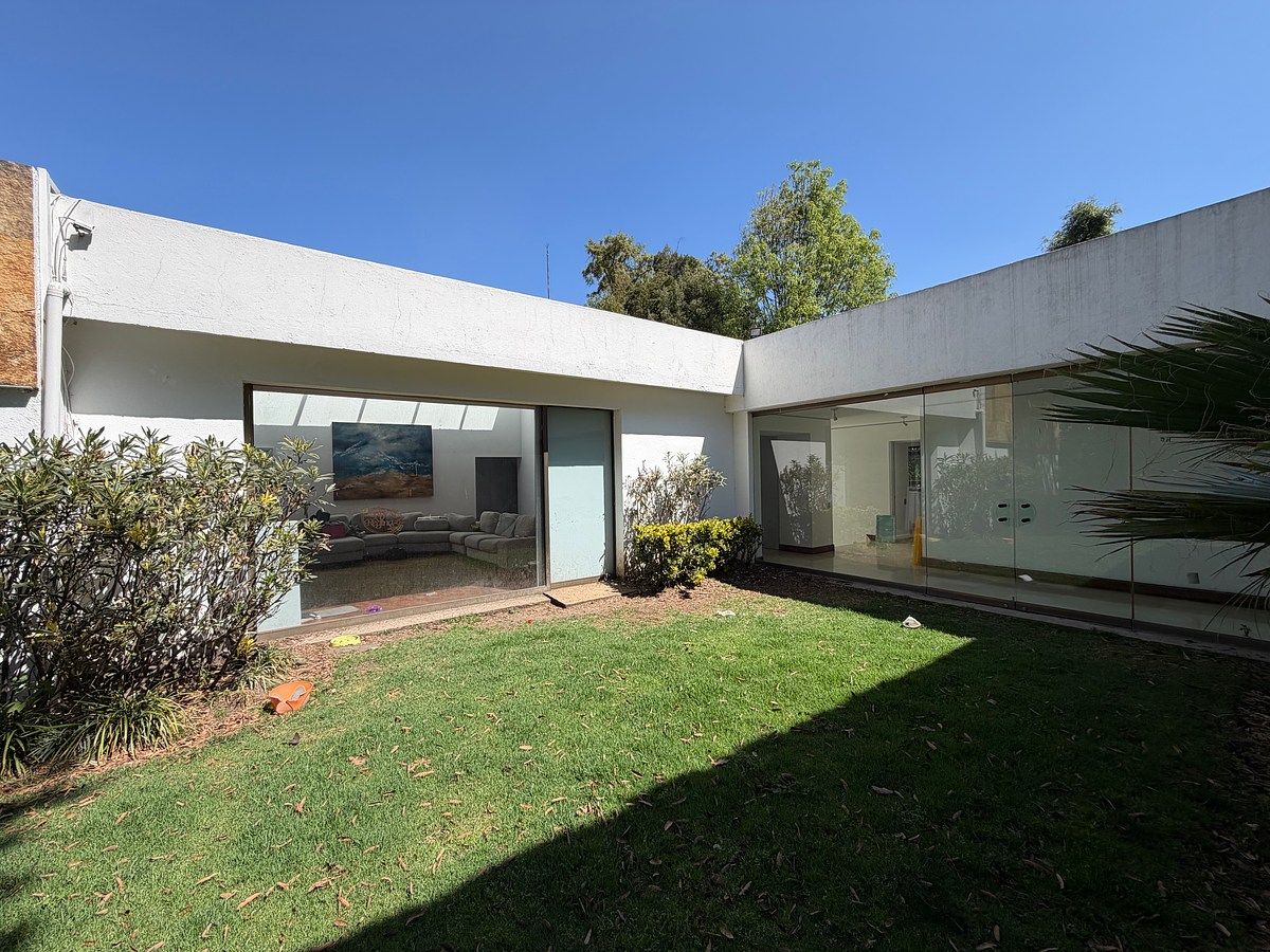 14 de 21: jardin central