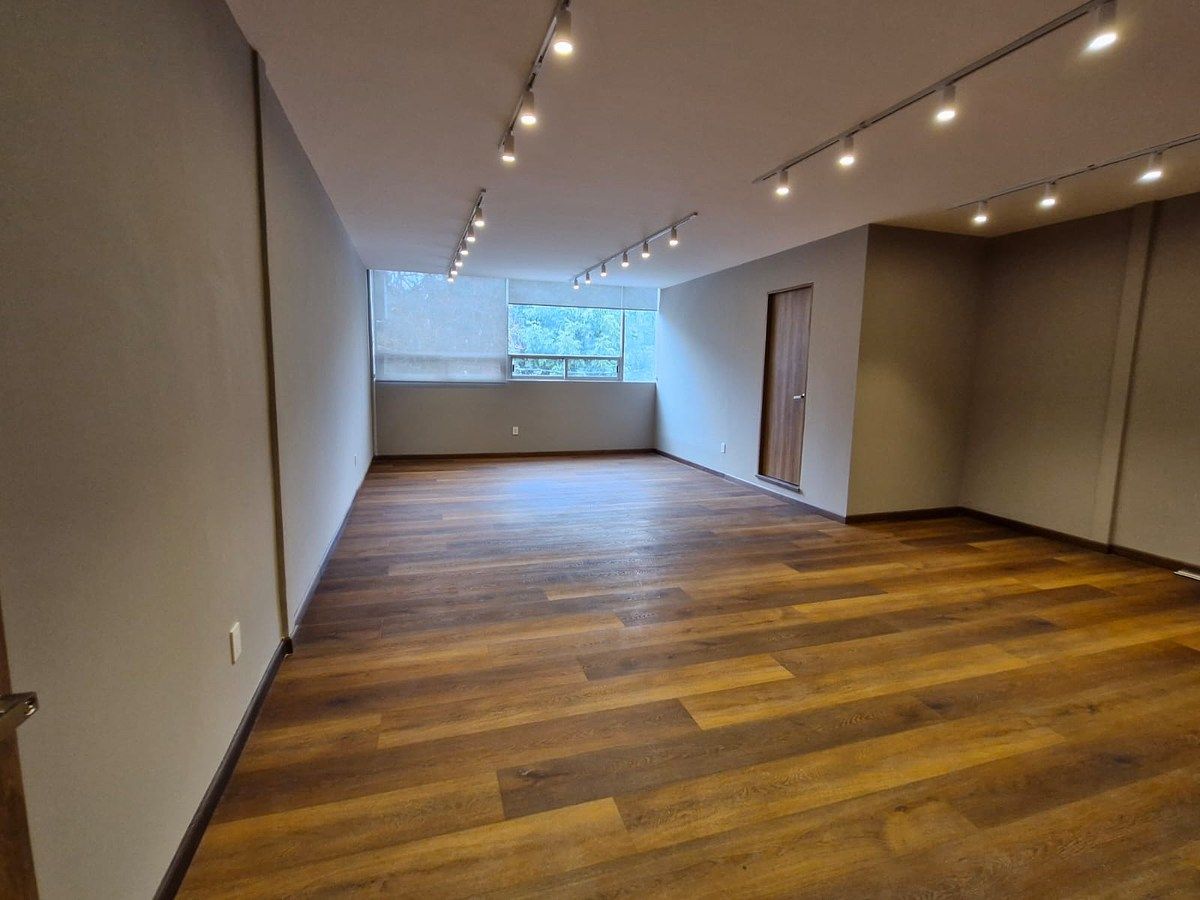 15 de 25: Oficina 2 de 47 m2