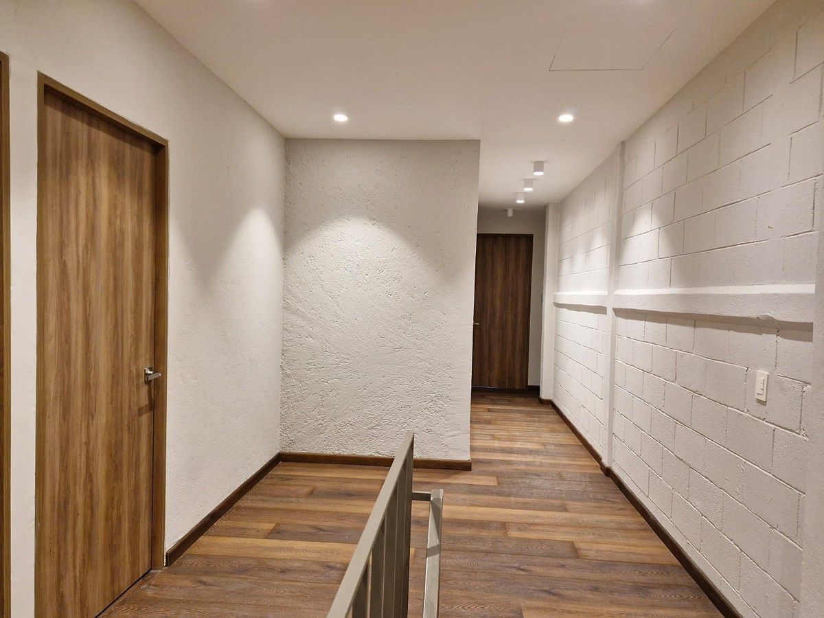 17 de 25: Oficina 3 de 26 m2