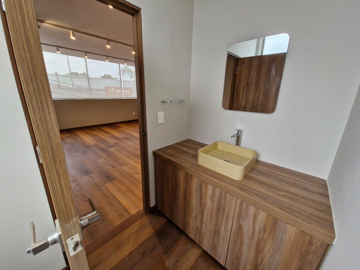 25 de 25: Oficina 4 de 33 m2