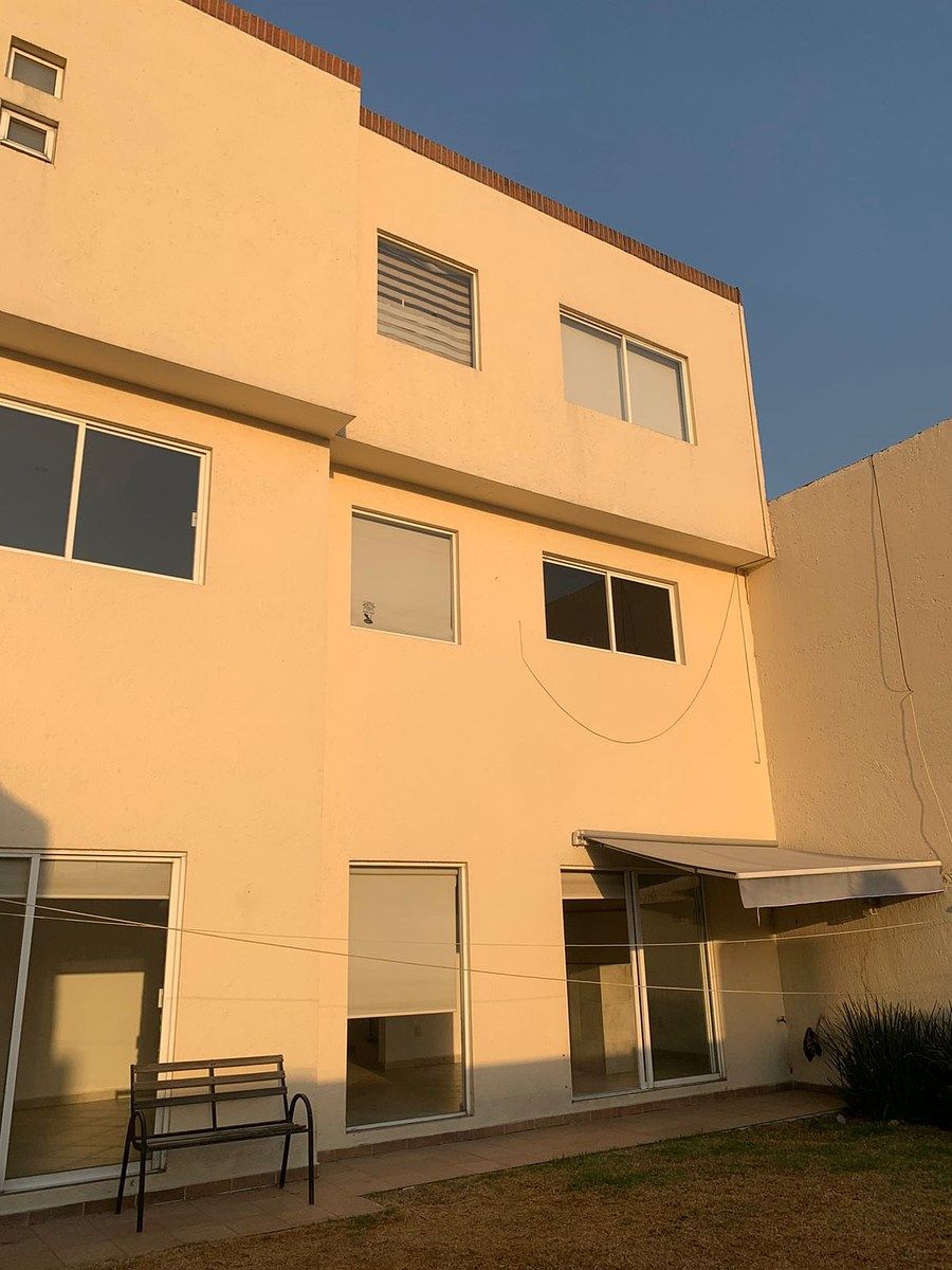 33 of 33: fachada de atrás