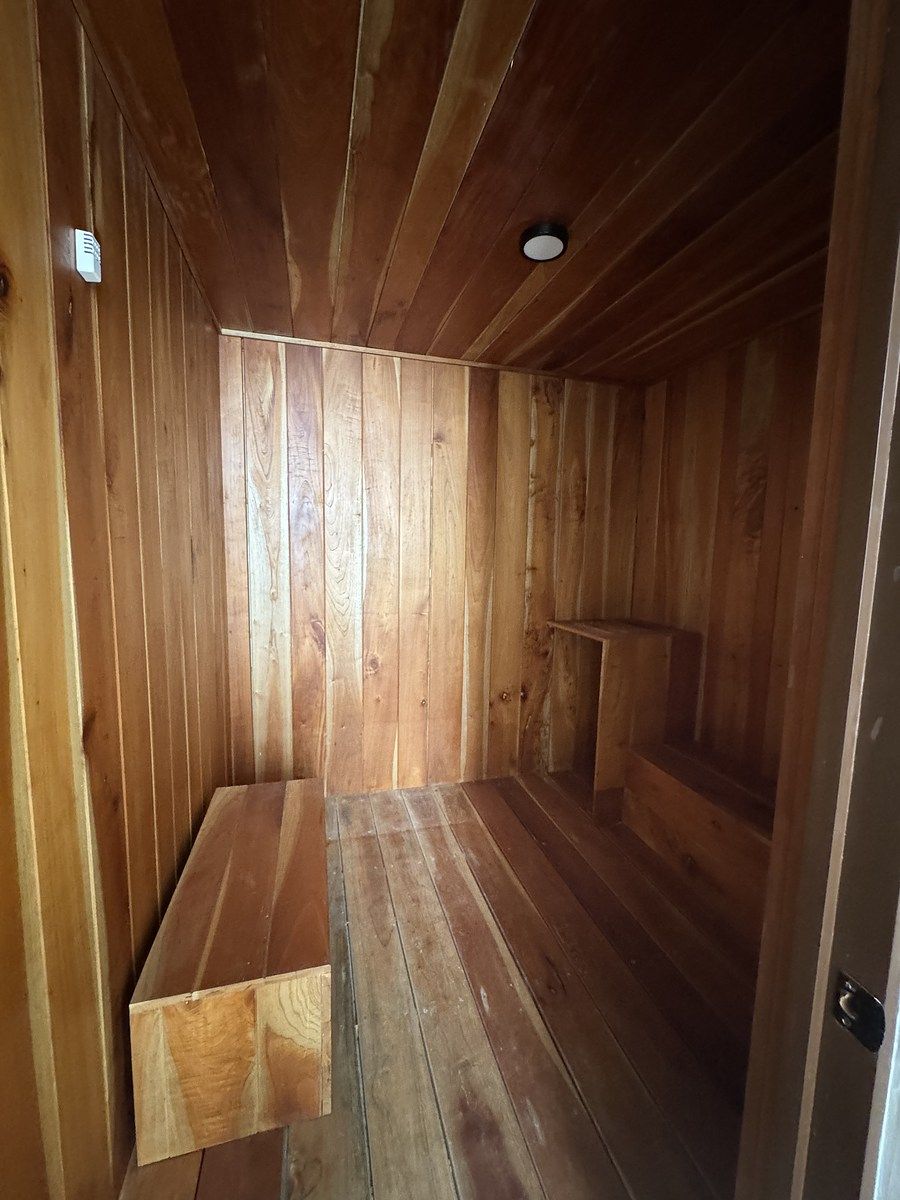 17 de 23: sauna