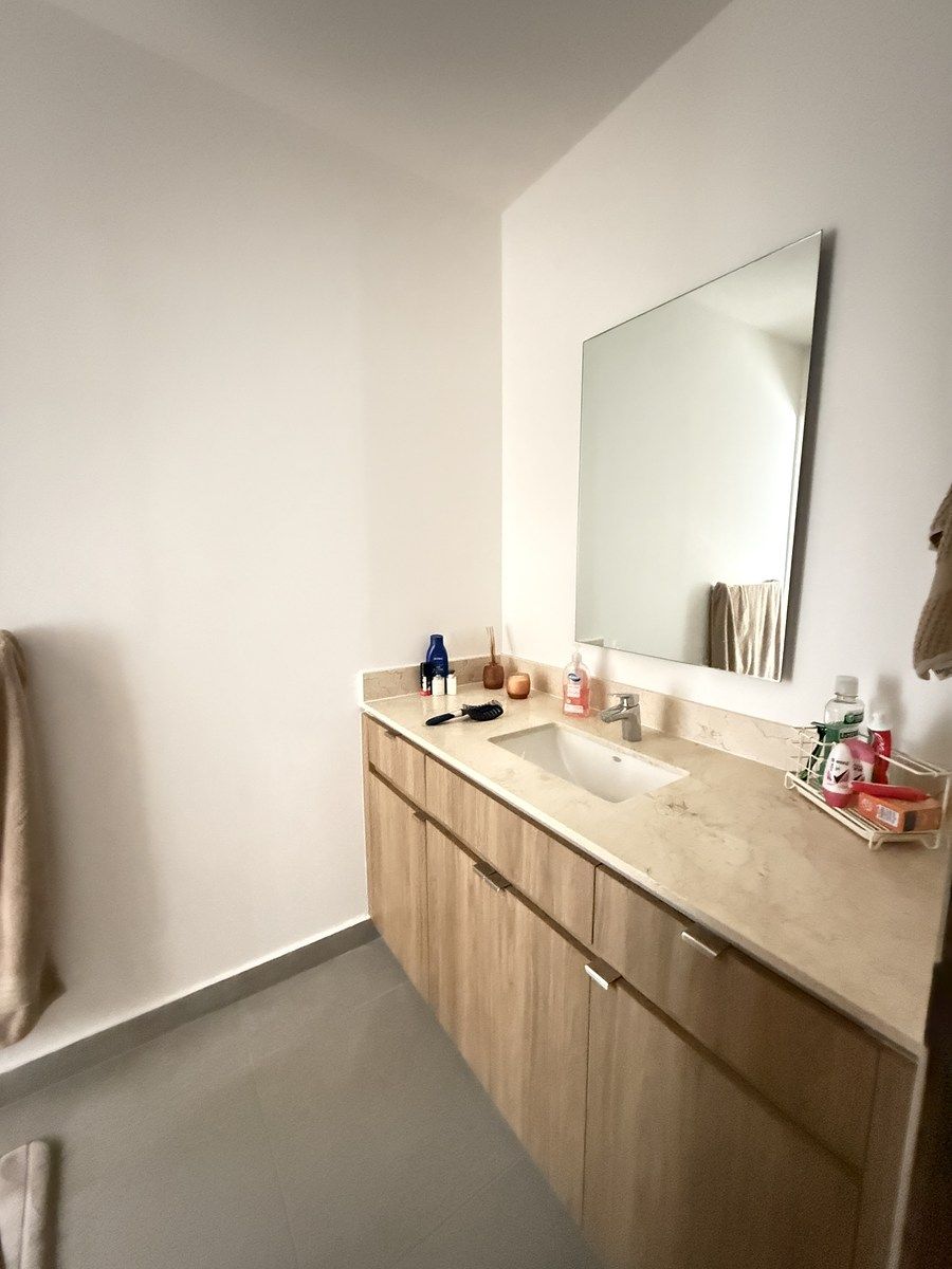 19 de 21: Baño principal