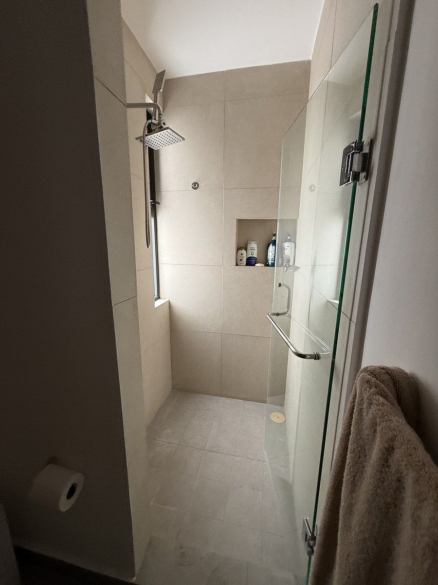 18 de 21: Baño principal