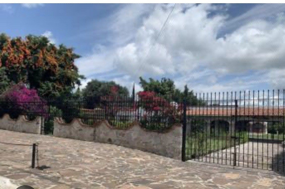 Terreno en venta 1a Hrea. en casco de hacienda en Tequisqueapan Qro