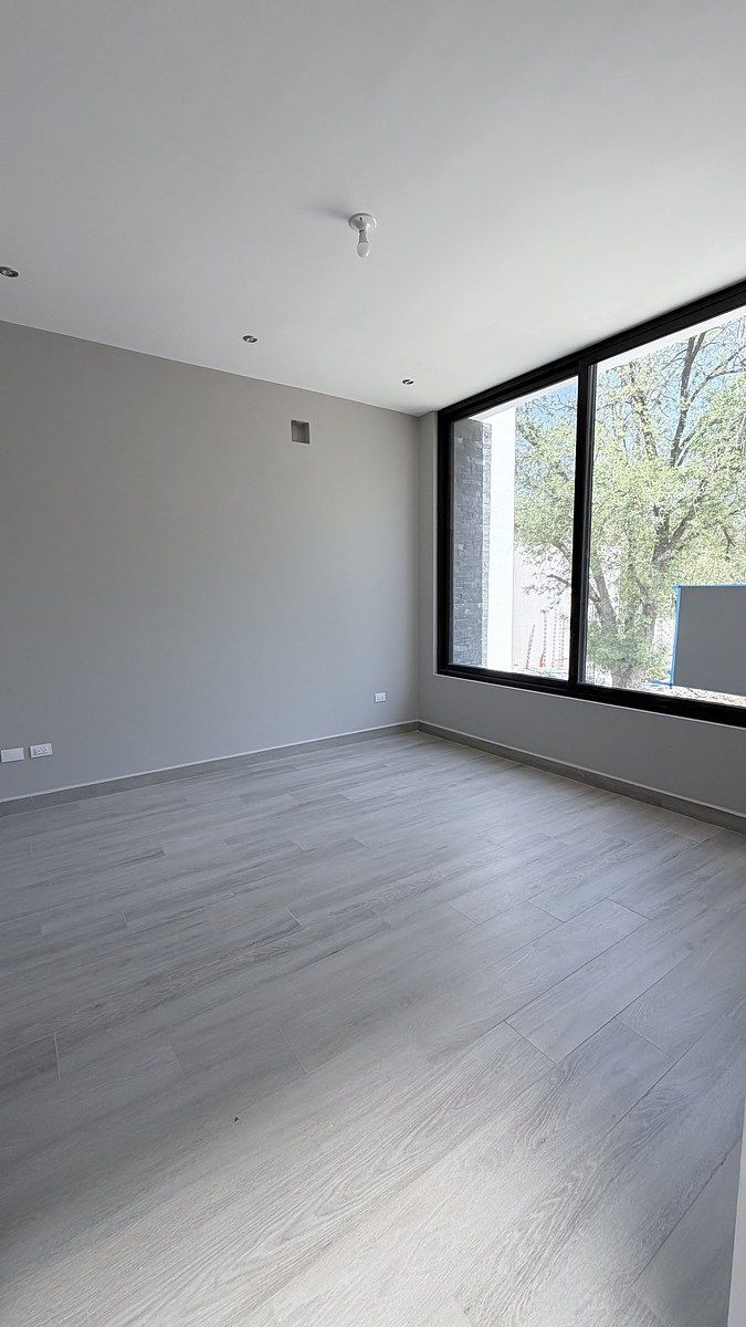 10 of 18: Recamara secundaria