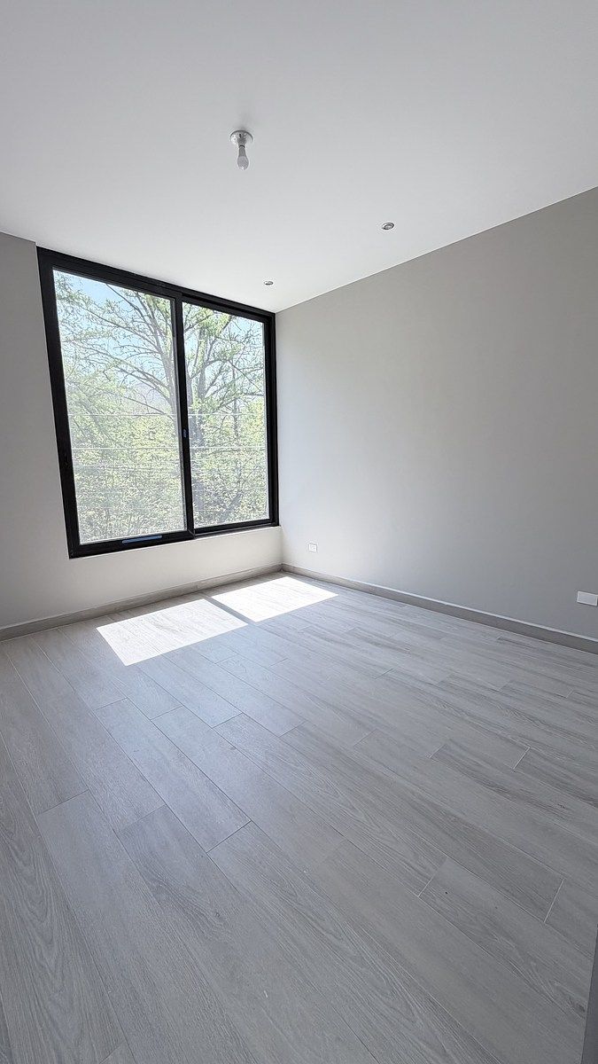 13 of 18: Recamara secundaria