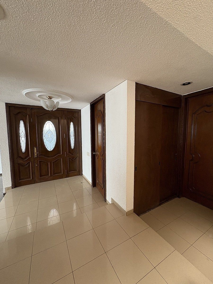 Casa en Venta en Ciudad Satélite, Naucalpan.
