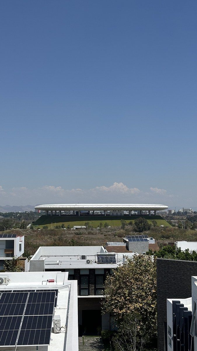 14 of 19: vista desde el roof del estadio