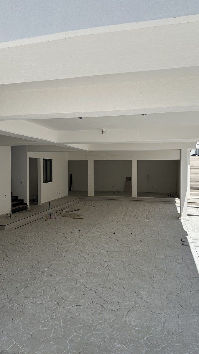 19 of 19: cochera para los 5 autos