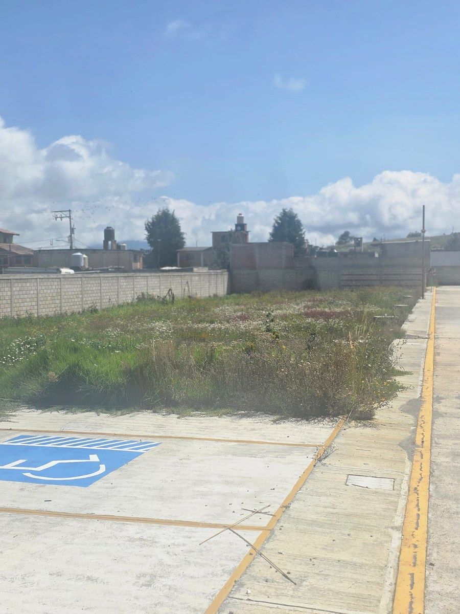 4 de 6: ESTACIONAMIENTO PARA VISITAS