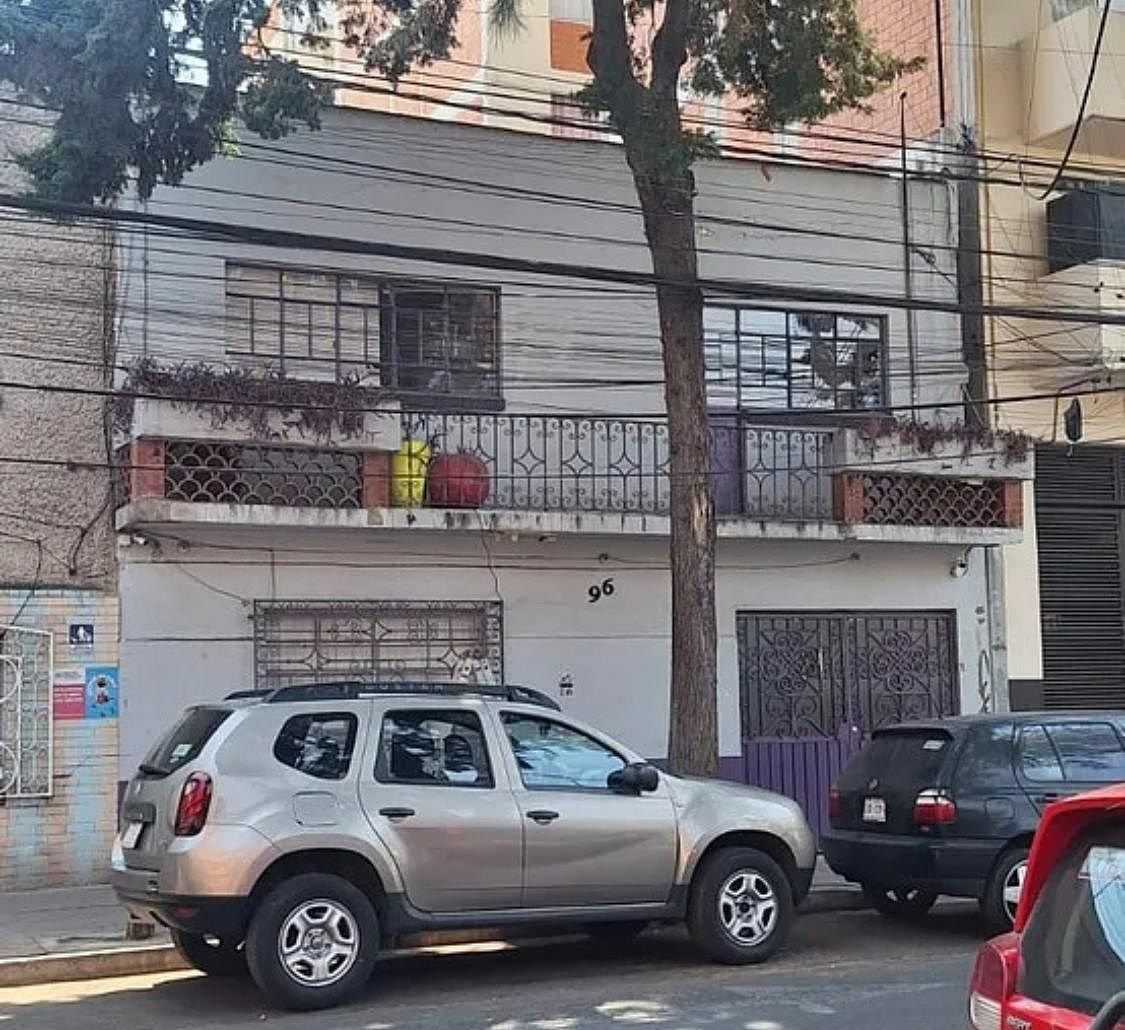 Casa para remodelar en venta en la colonia Anáhuac I - foto 1