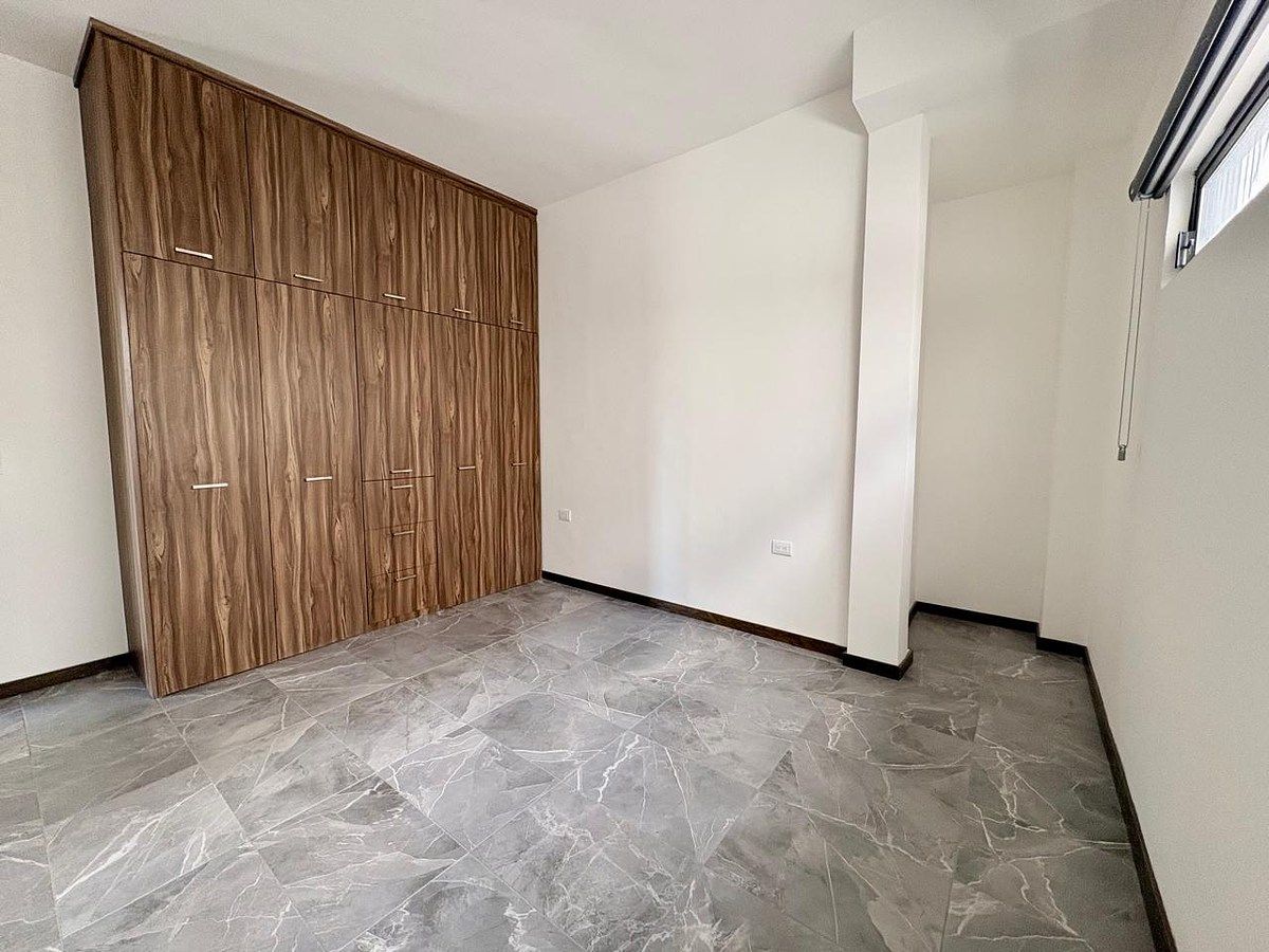 7 of 26: Recámara 1