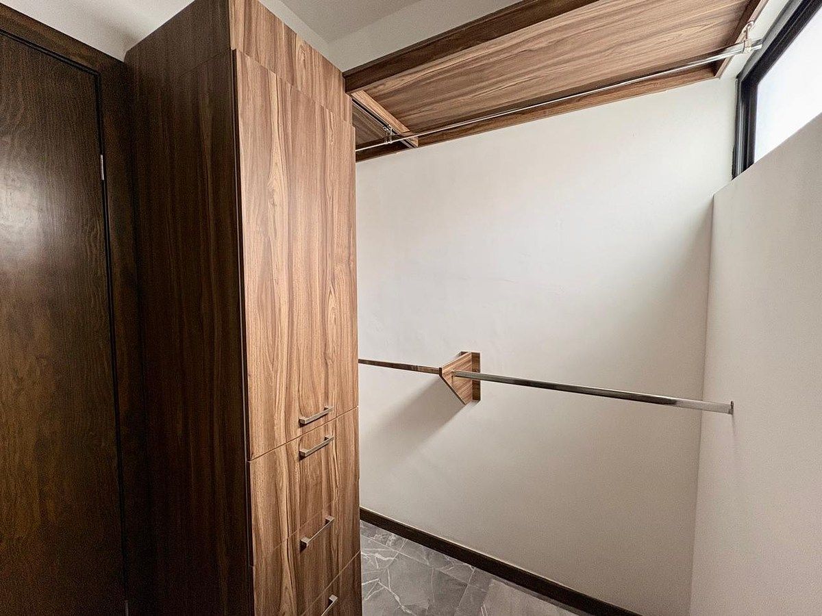 12 of 26: Walk in closet