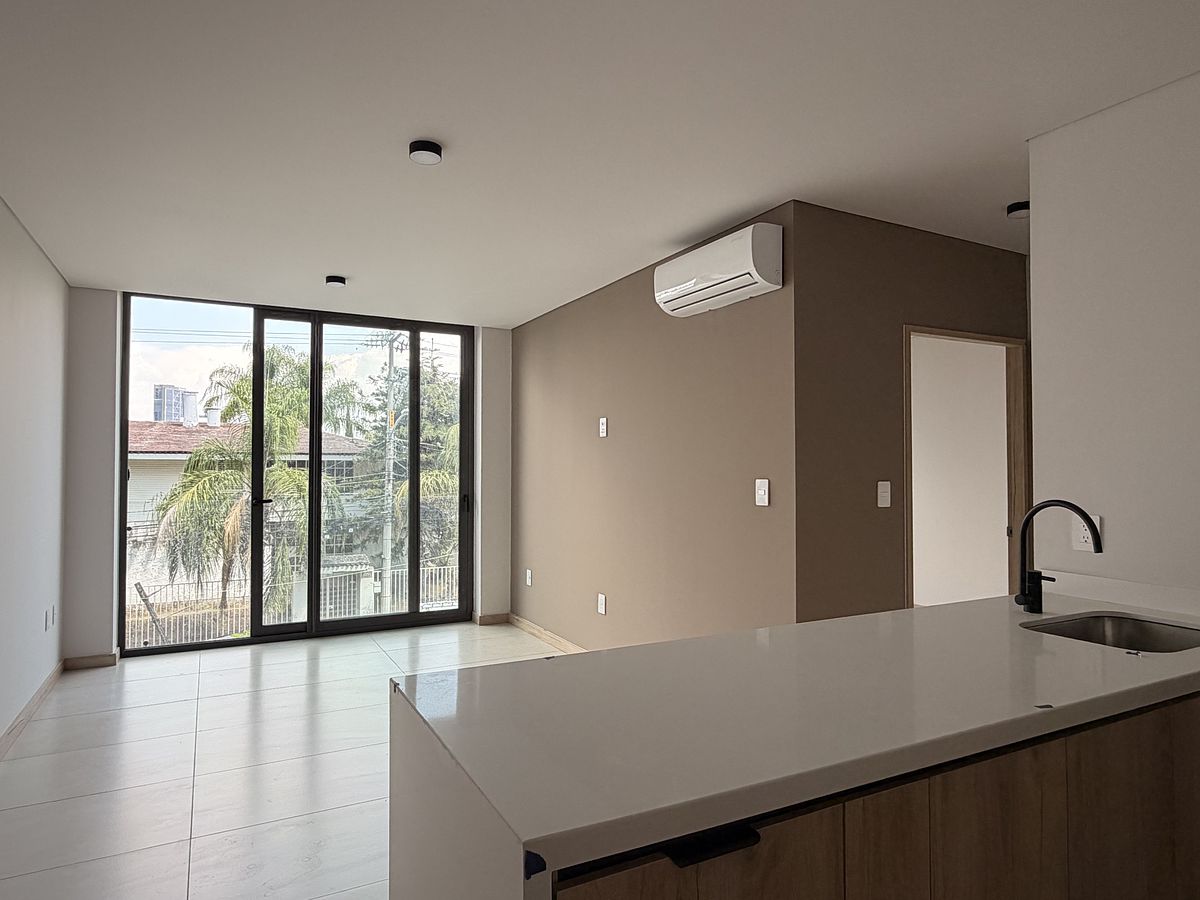 1 de 18: Cocina y Sala