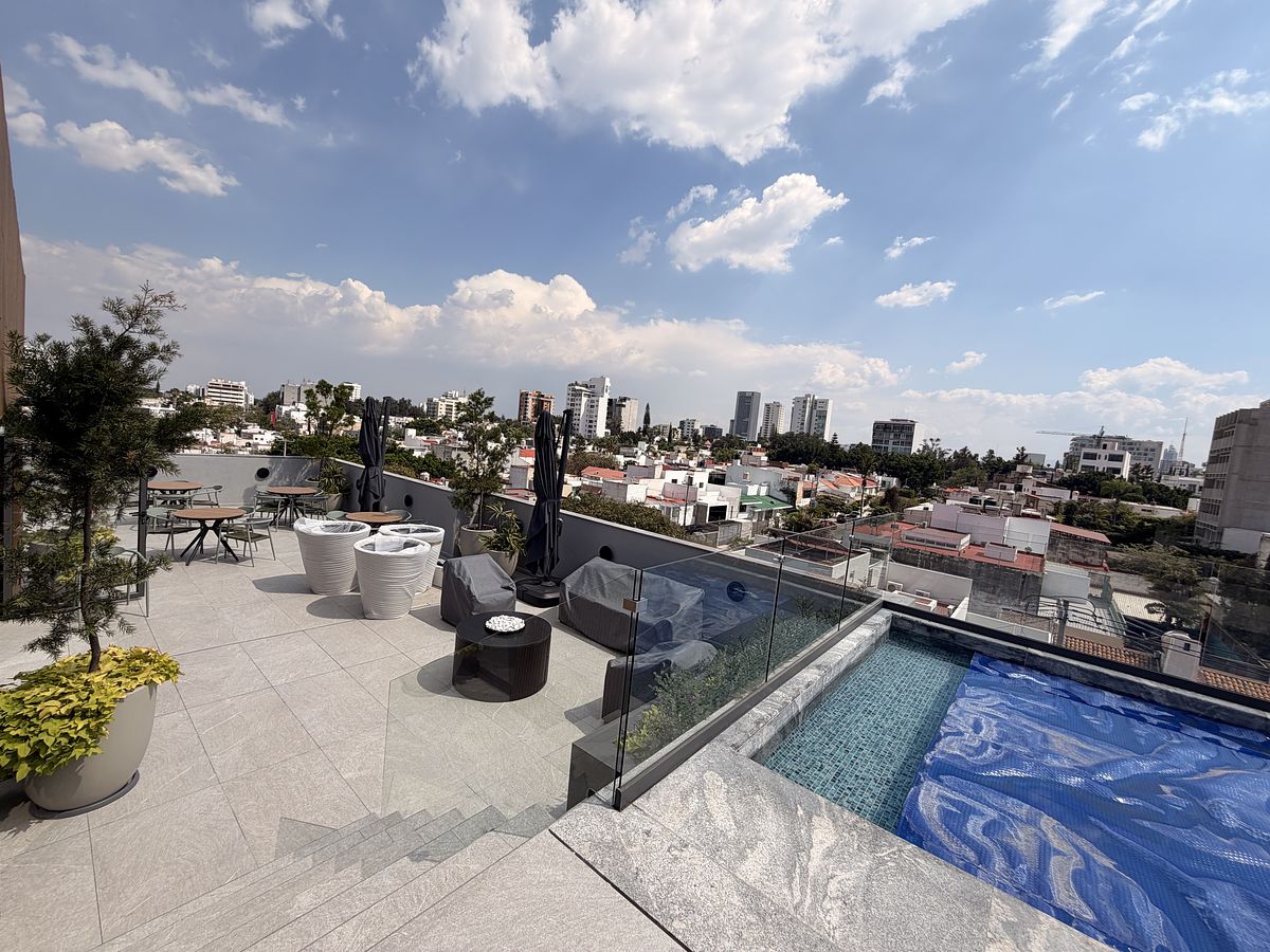 16 de 18: Roof top Alberca